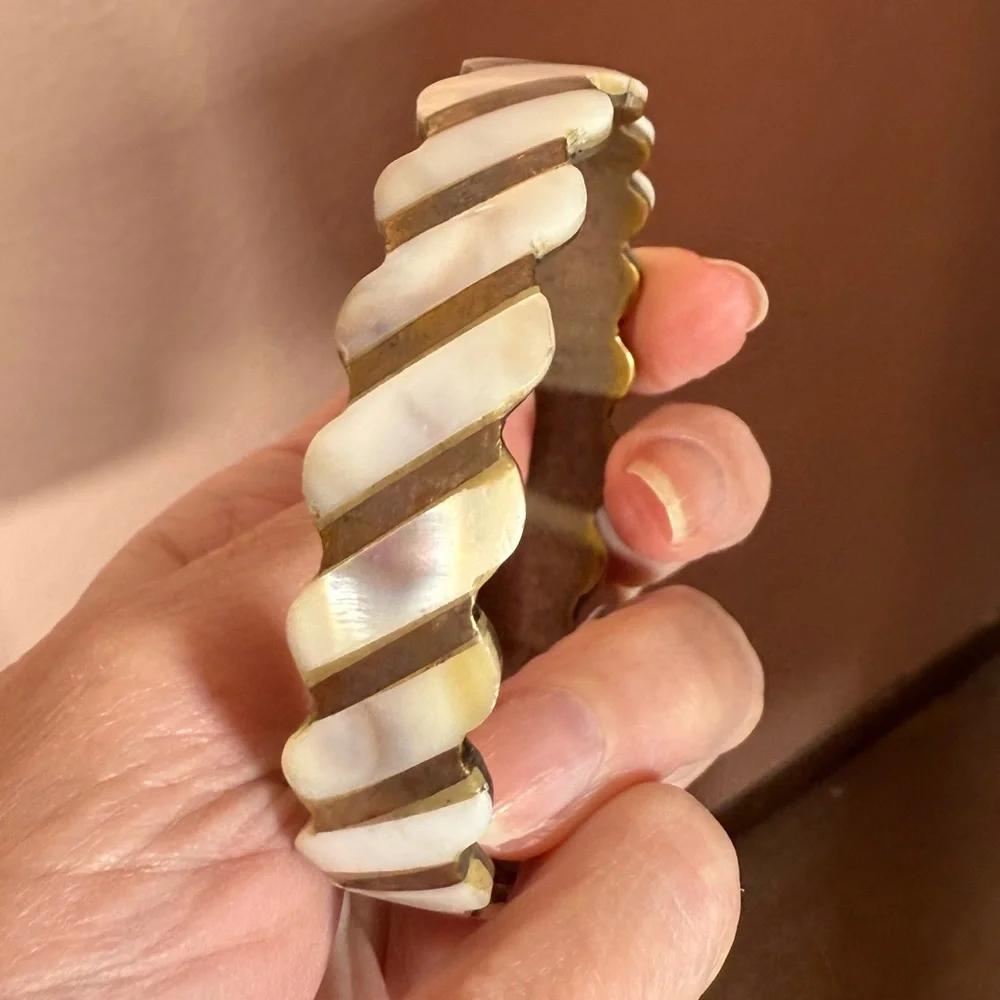 Vintage Mother of pearl brass scalloped art deco wide bangle bracelet